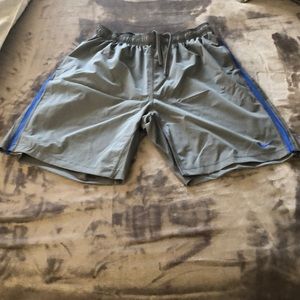 EUC men’s Nike athletic shorts